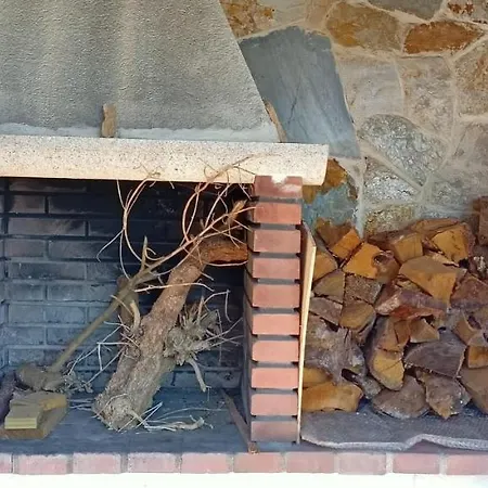 Casa En Playa De Con Jardin Y Vistas Al Mar Razo