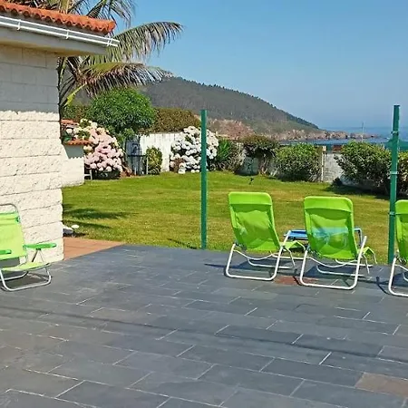 Casa En Playa De Con Jardin Y Vistas Al Mar